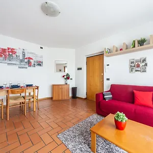 Cozy Apt - Private Parking & Terrace Milán